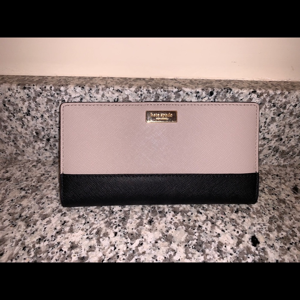NWT Kate spade wallet